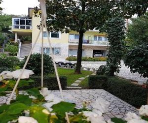 Apartments Anita - One Bedroom Apartment with Garden Malulji Croatia