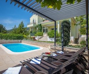 ctma101/ Holiday home with private pool Makarska Croatia