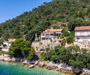 Apartments by the sea Ubli (Lastovo) - 16599 Lagosta Croatia