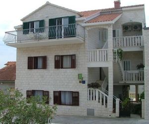 Apartments Darka Bol Croatia