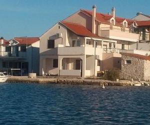 Apartments by the sea Betina (Murter) - 17061 Betina Croatia