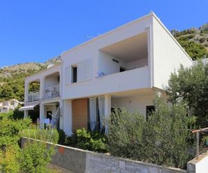 Apartments by the sea Pisak (Omis) - 1008 Mimice Croatia