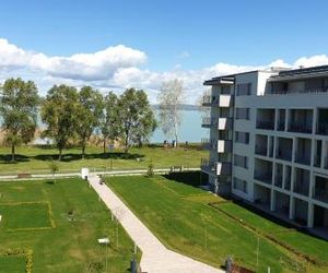 Négy égtáj apartmanok - Nyugat Balatonlelle Hungary