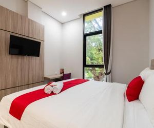 RedDoorz Plus near Senayan City Jakarta Indonesia