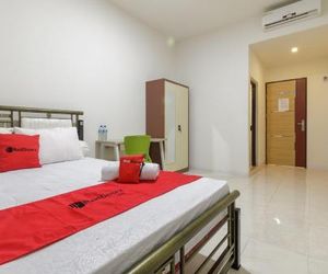 RedDoorz Syariah near AP Pettarani 3 Makassar Indonesia