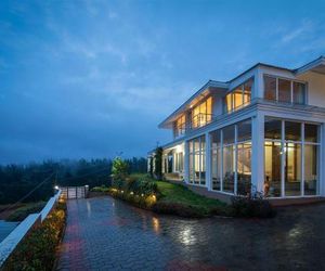 The Lilly by Vista Rooms Ooty India