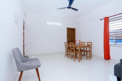 Contemporary Stay in RajamandiramThampanoor, Trivandrum