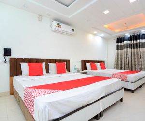 OYO 35679 Hotel Sunrise Mulana India