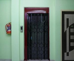 OYO 37100 Apan Guest House Kolkata India