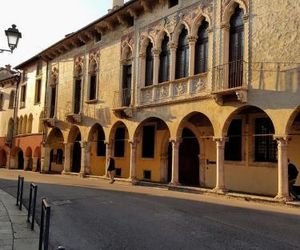 B&B Palazzo Regaù Vicenza Italy