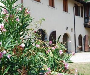 AGRITURISMO Cascina Bissiniga Salo Italy