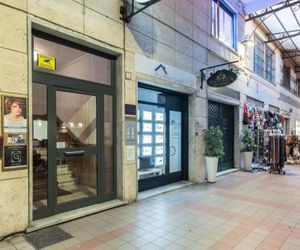 IM INTERNATIONAL 1 - Galleria Raggio 3/9 Rapallo Italy