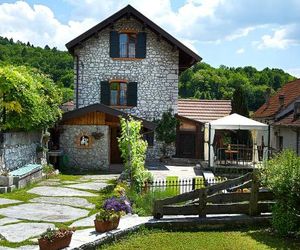 Vintage Cottage in Ponte nelle Alpi with Garden Ponte nelle Alpi Italy