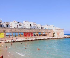 GALLERY ART B&B Monopoli Italy