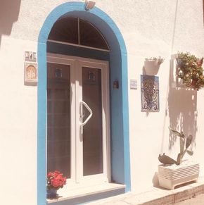 NearBy Hotel
