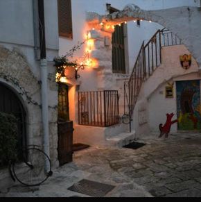 NearBy Hotel