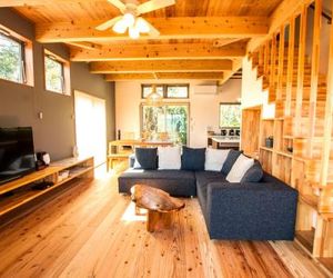 Tabugawa House 屋久島地杉の温もりに癒される 一軒家を貸切 Yakushima Island Japan