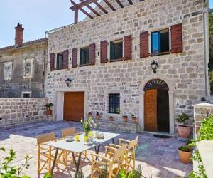 Villa Emily Prcanj Montenegro