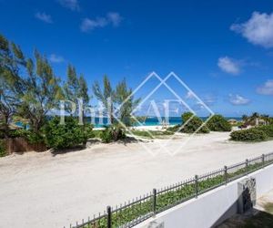 Beautiful Duplex of 160 m2 and 4 bed-rooms on Orient Beach Sint Maarten Island Netherlands Antilles