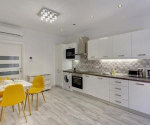 Splendid Apartment, Steps Away from the Sea Sliema Republic of Malta