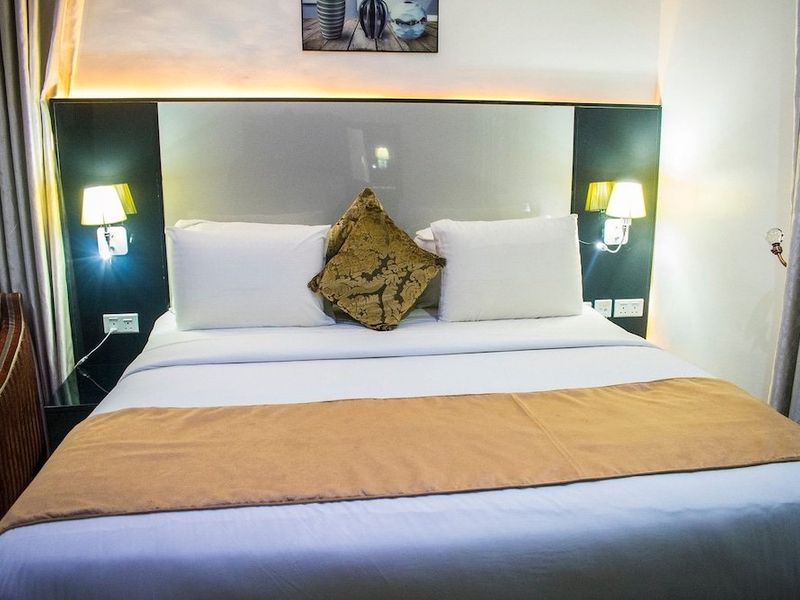 Hotel Photo 6