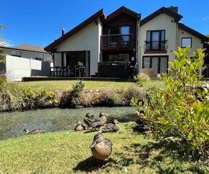 Tranquil Stream Side Retreat Wanaka New Zealand