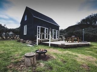 Фото отеля Kakariki Cottage