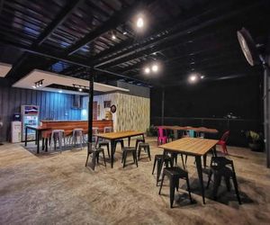 Bakawan Hostel Coron Philippines