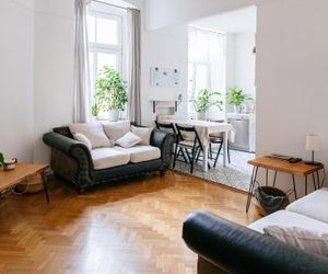 Comfortable & Spacious Lodz City Center Apartment Lodz Poland