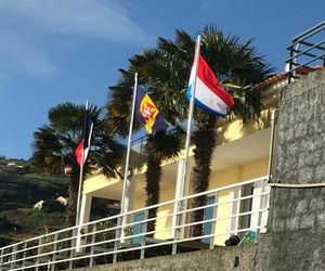 The Flaghouse Calheta Portugal