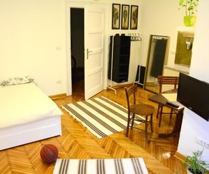 Salon 5 Zemun Serbia