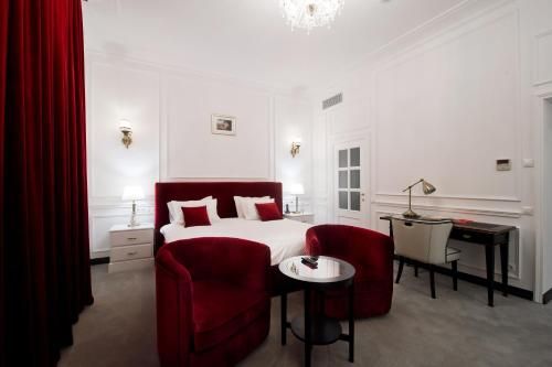 Hotel Photo 9
