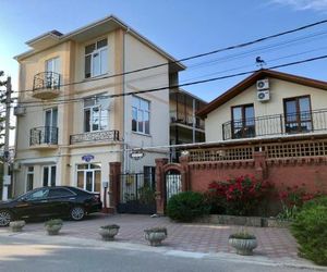 Italyanskiy Dvorik Guest House Kabardinka Russia