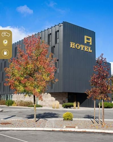 Hotel Photo 1