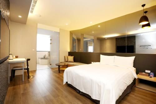 Hotel Photo 9