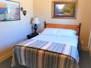 Фото отеля Lake Powell Motel & Apartments