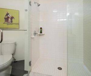SD Dazzling APT Sleeps 6 San Diego United States