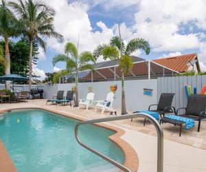 Charming Heated Pool Home - 3 miles to the Beach, Pet and Family Friendly -Available Year Round! Bonita Springs United States