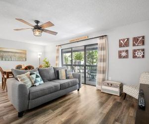 Seashell 19, 2 Bedrooms, Pool Access, WiFi, Sleeps 6, Walk to Beach Indian Shores United States