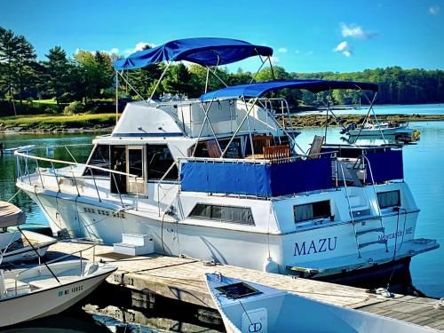Photo of Maine Bed & Boat, Mazu