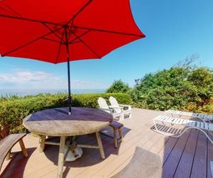 2 Bed 1 Bath Vacation home in Eastham Eastham United States