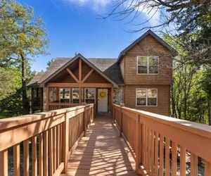 Whispering Woods Lodge-Sleeps 10 Home Branson West United States