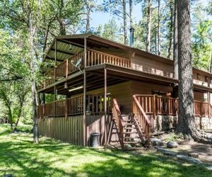 Sleepy Hollow on the River, 3 Bedrooms, Sleeps 8, Hot Tub, Foosball Ruidoso United States