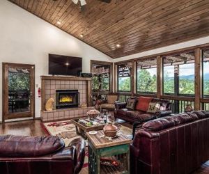 Christi and Dons Nuthouse, 5 Bedrooms, Sleeps 10, Pets Welcome, Pool Table Ruidoso United States