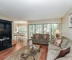 Lighthouse Tennis 2395, 2 Bedroom, Sleeps 6, Lagoon View, Pool Hilton Head Island United States