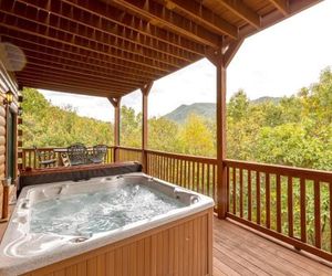 A Majestic View III, 3 Bedrooms, Sleeps 12, Hot Tub, Air Hockey, Pool Table Townsend United States