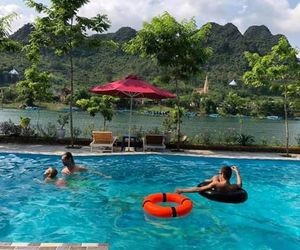 Restful River Bungalow Phong Nha Vietnam