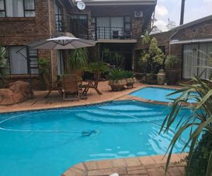 Francor Guesthouse Akasia South Africa