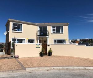 On Point Spacious Beach House - Jeffreys Bay Jeffreys Bay South Africa