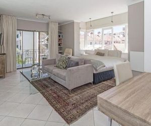 Cosy and Classy Sea Point Apartment Sea Point South Africa